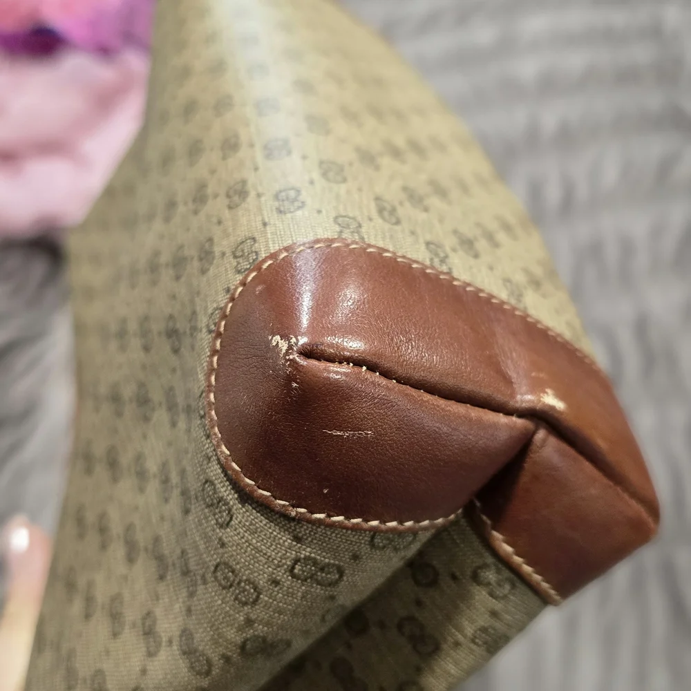 Gucci Authentic Tan and Brown Cosmetic Bag - Picture 5 of 8
